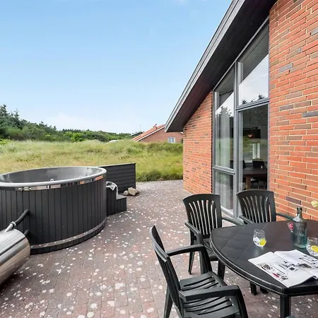 Feriehus Mert - 1-2km From The Sea By Interhome